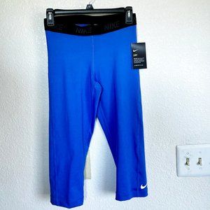 NEW Nike Womens DriFit Training Crop Capri Leggings M Blue NWT